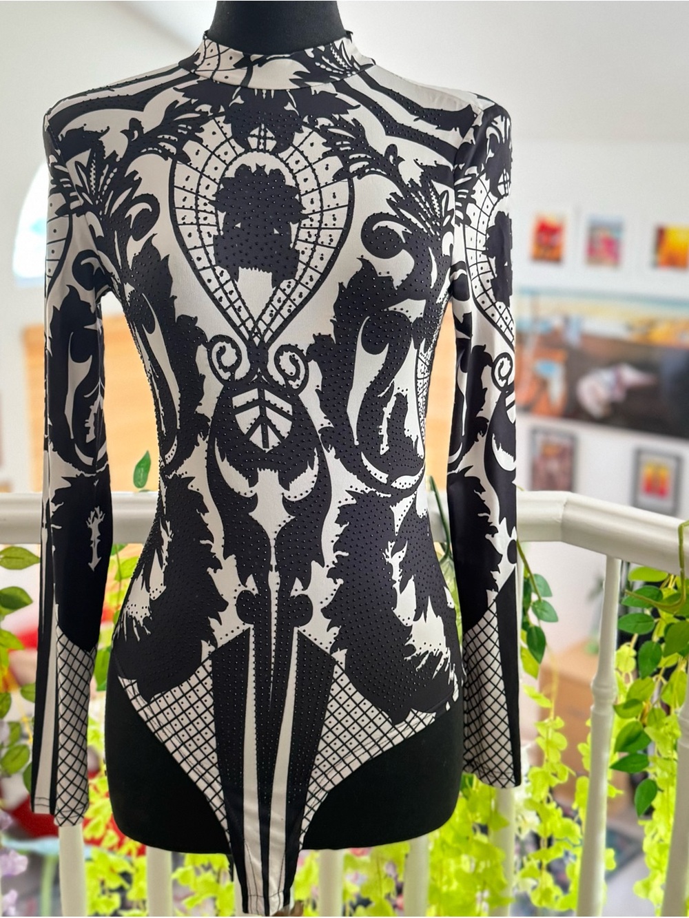 Black & White Baroque-Print Long Sleeve Dress